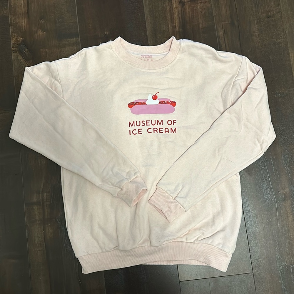 NWOT “Museum of Ice Cream” Crewneck